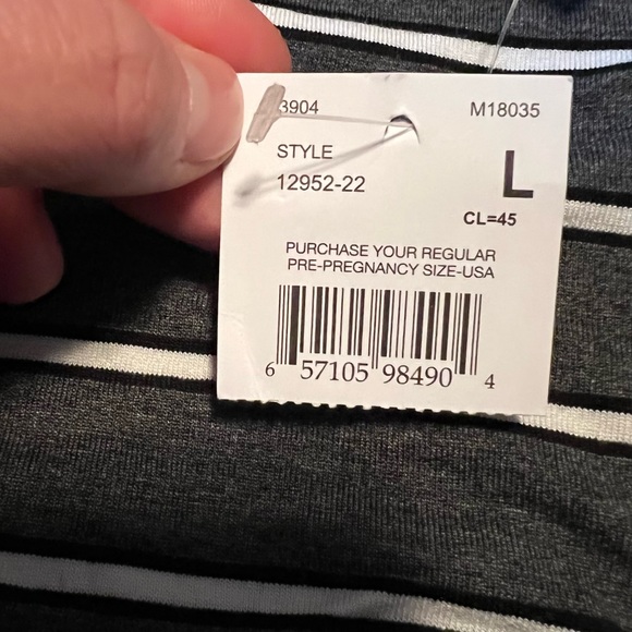 NWT! A pea in the pod striped maternity dress - Picture 5 of 10
